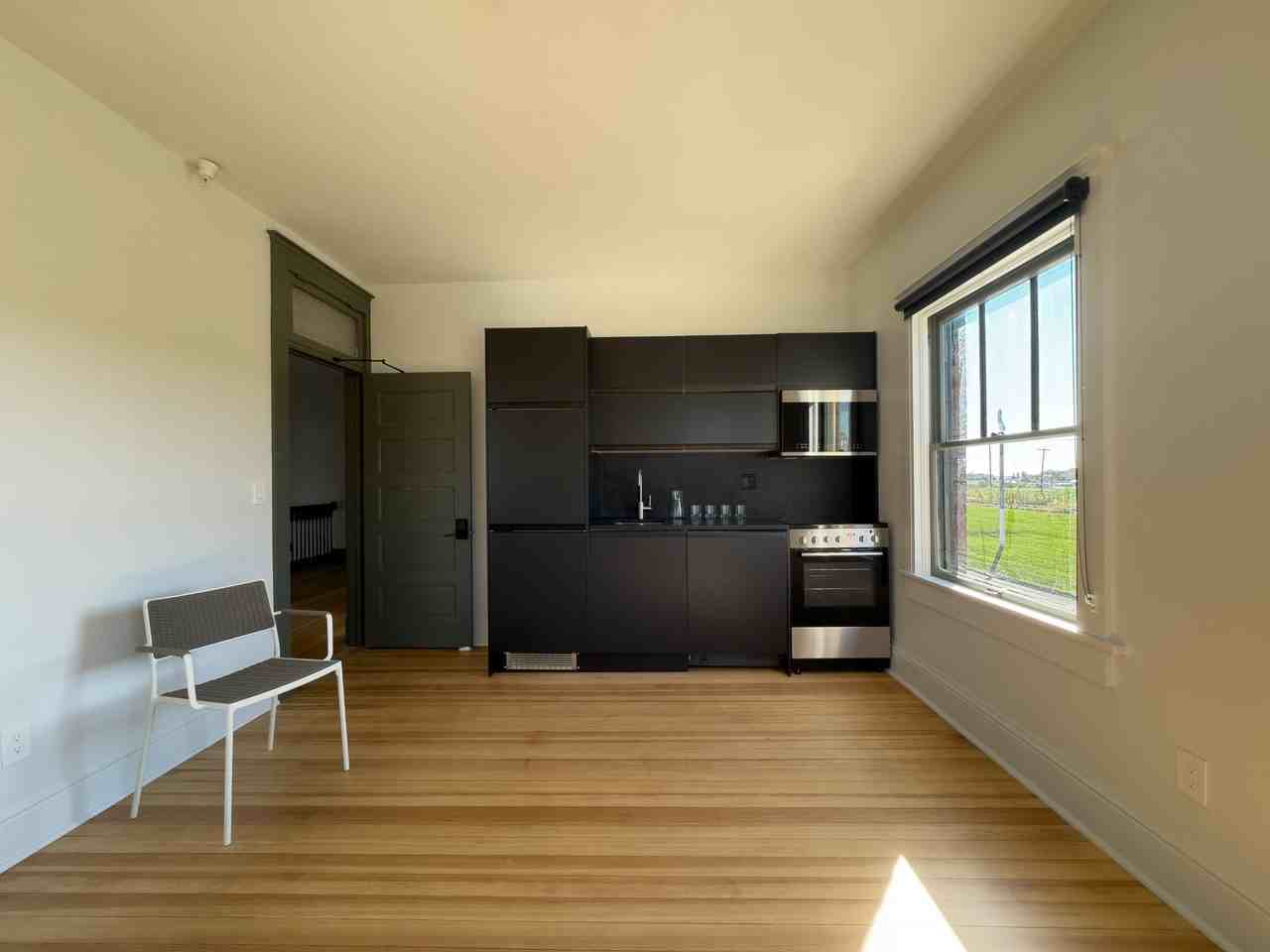 203 E Front St #1A - Photo 3 of 3