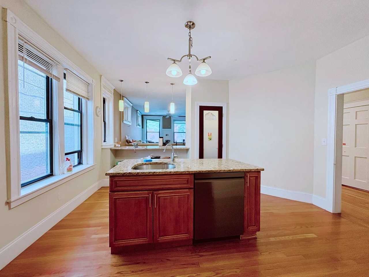 183 Saint Paul Street - Photo 4 of 16