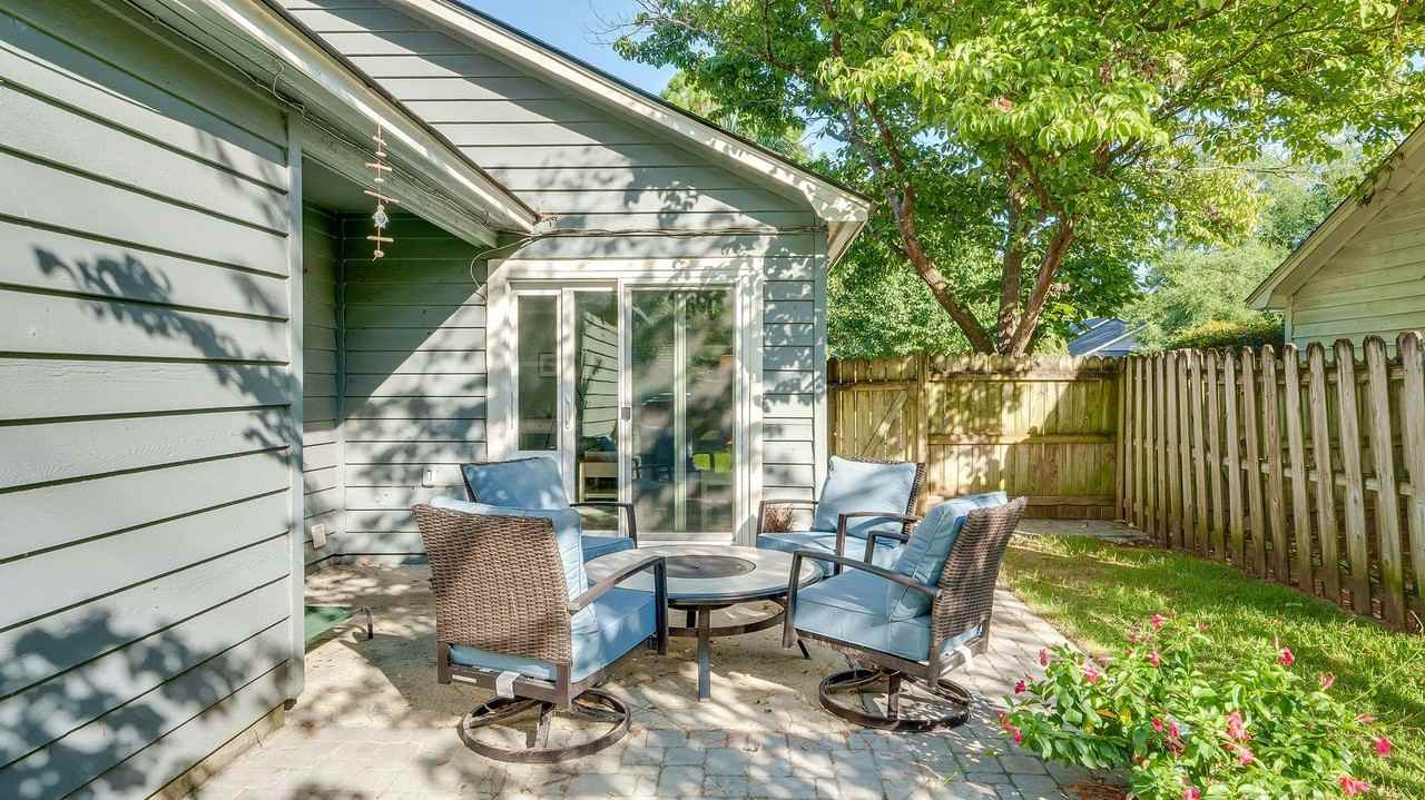 1213 Llewellyn Rd - Photo 4 of 28