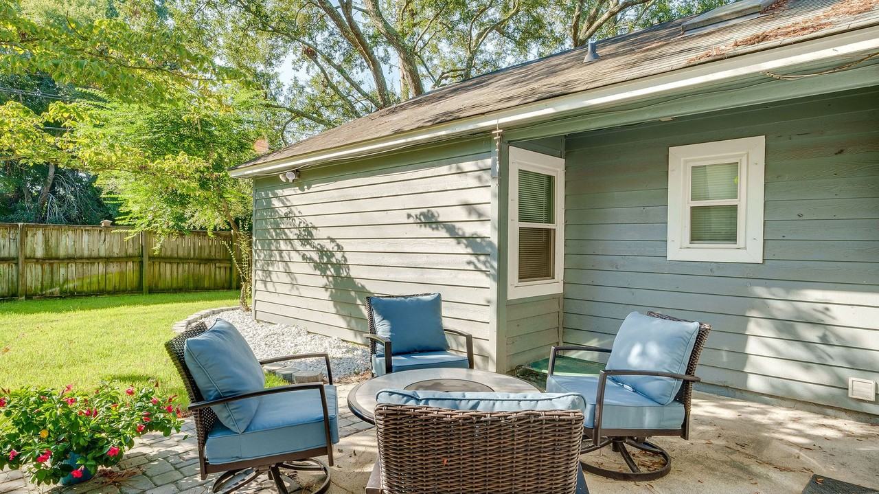 1213 Llewellyn Rd - Photo 5 of 28