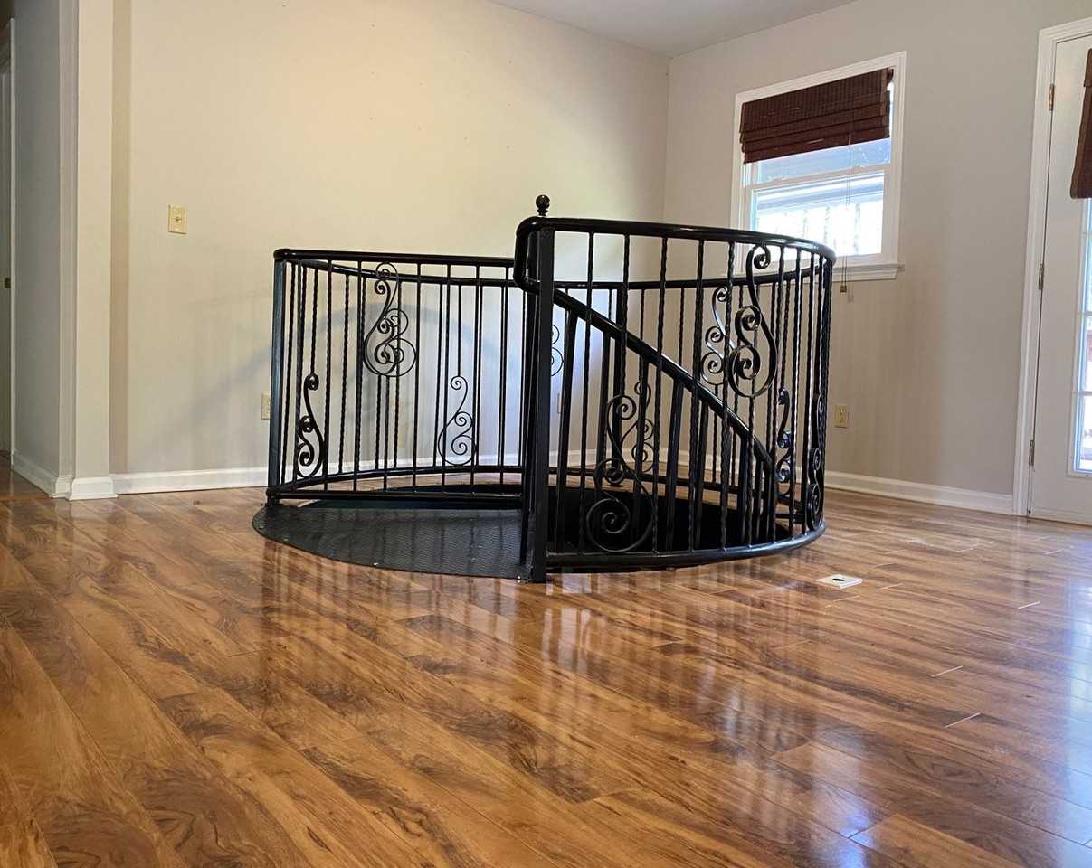 1593 Bubbling Creek Rd Ne - Photo 3 of 16