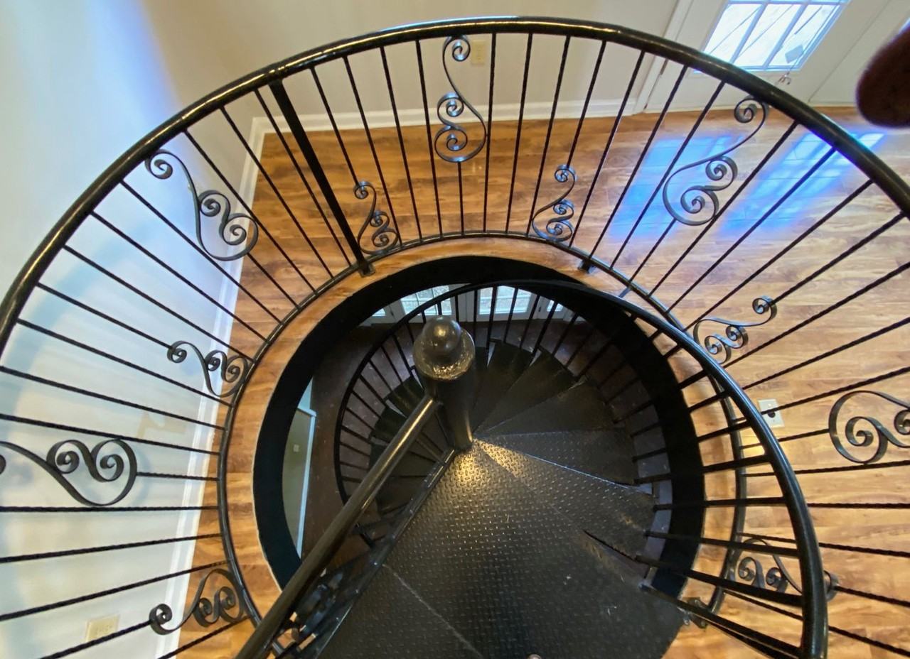 1593 Bubbling Creek Rd Ne - Photo 4 of 16