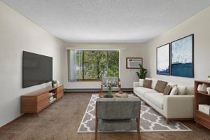 featured image of 131 E Cedar St