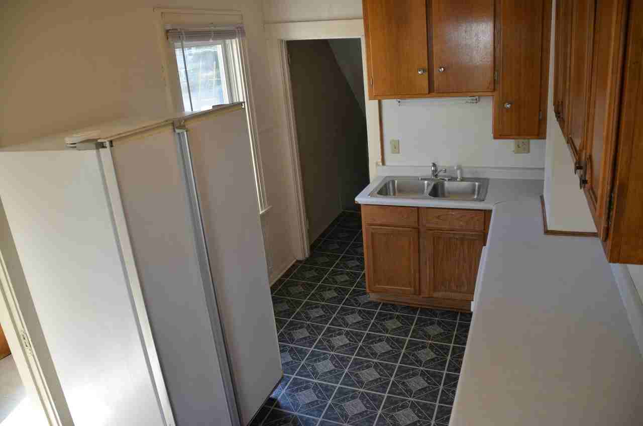935 Vilas Ave - Photo 4 of 15