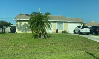 1712 Sw Gloria Ln - Photo 1 of 1