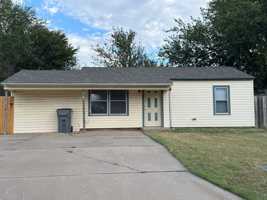 featured image of 2815 Sw I Ave