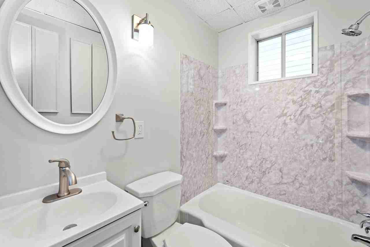 112 Margaret St - Photo 2 of 21