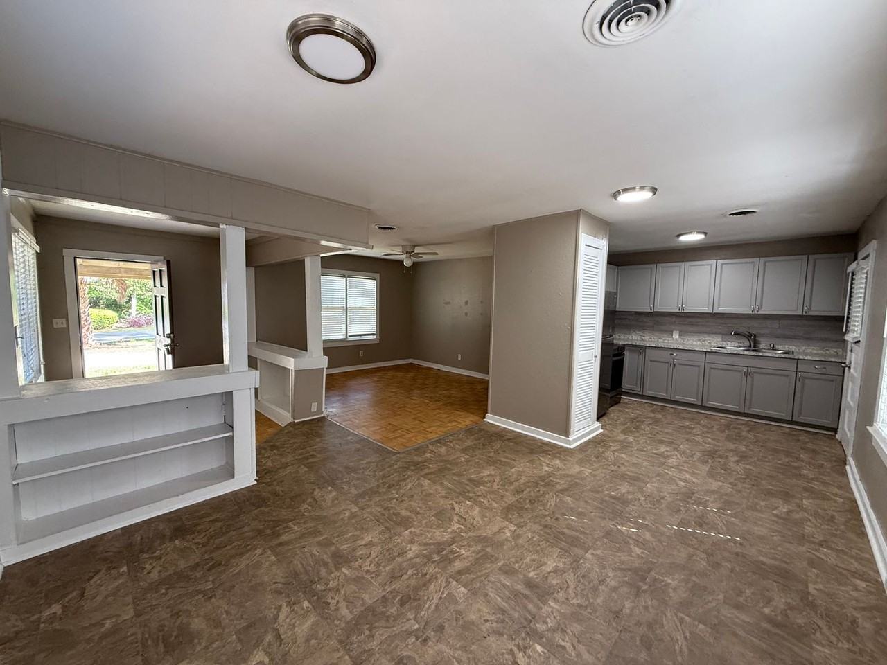 1011 Alachua Ave - Photo 2 of 8