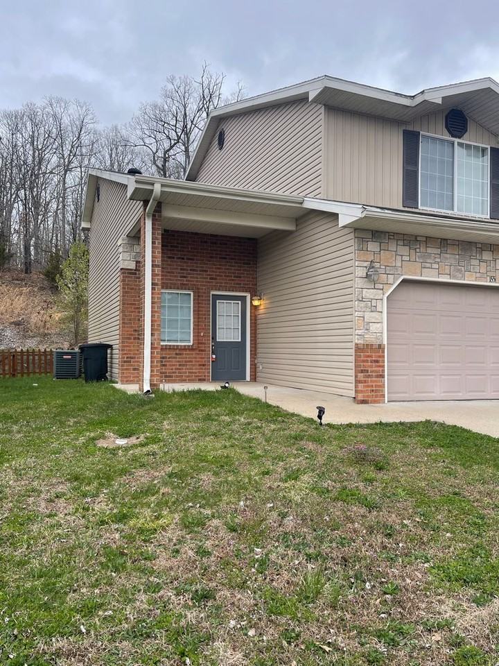 155 Hickory Ridge Dr - Photo 3 of 39