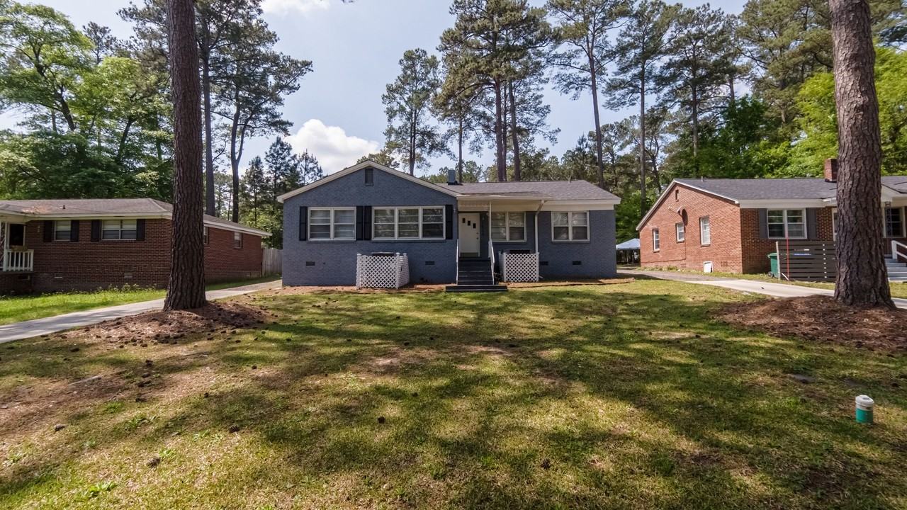 1421 Colin Kelly Dr - Photo 3 of 42