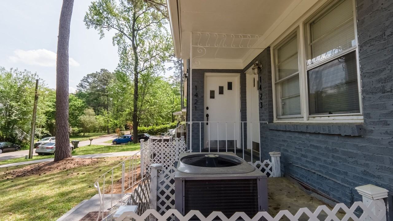 1421 Colin Kelly Dr - Photo 6 of 42