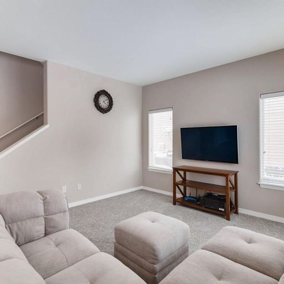 441 Heritage Lane - Photo 3 of 22