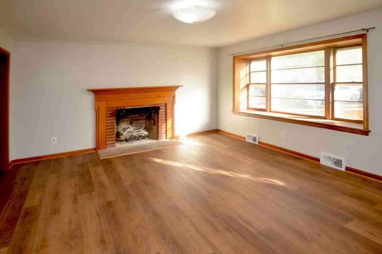 197 Hilltop Dr - Photo 5 of 22