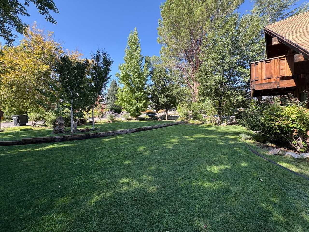 2727 Highland Dr - Photo 3 of 17