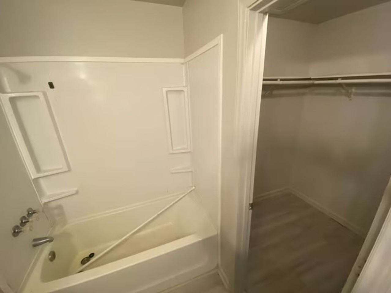 3301 Beck St - Photo 2 of 14