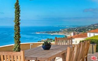 featured image of 3235 Rambla Pacifico