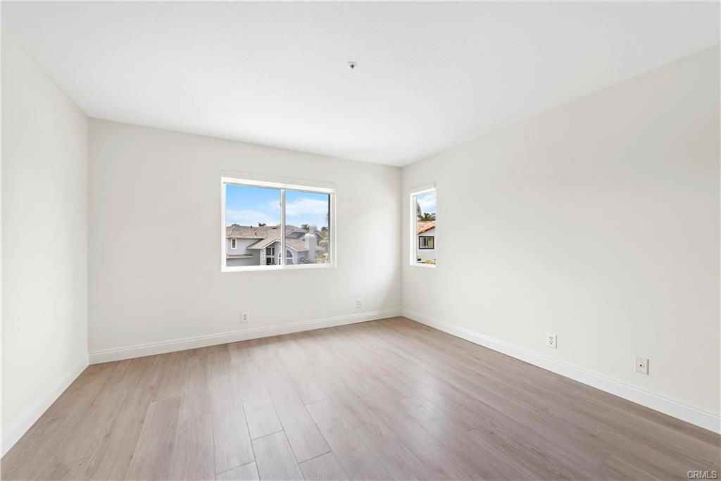 8 Via Jazmin - Photo 3 of 8