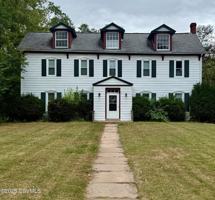 featured image of 34 Brown St