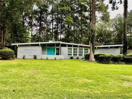 featured image of 3202 Cluny Dr