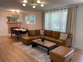 featured image of Stilwell Oaks Cir