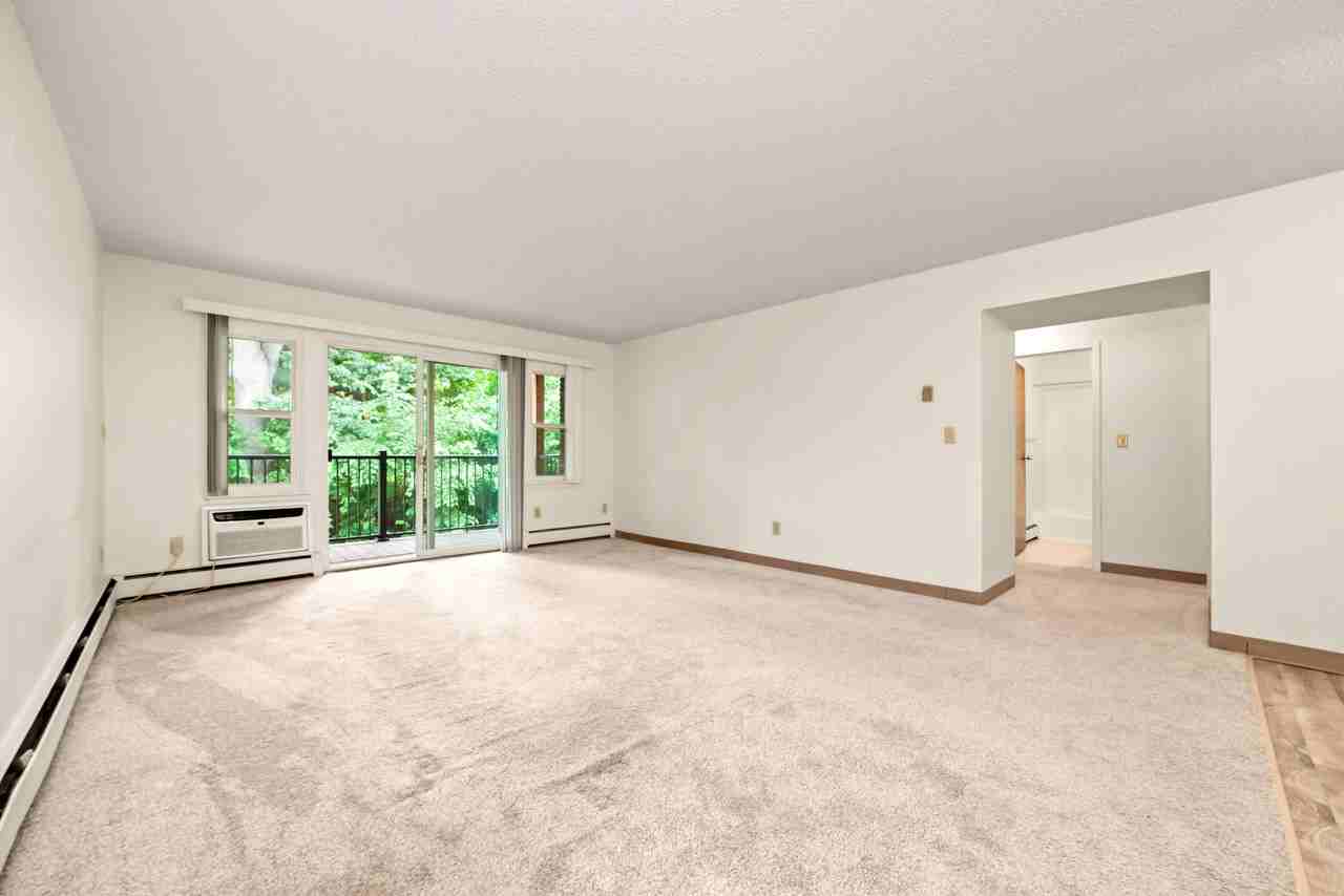 Silas Pointe Apartments - Photo 6 of 18