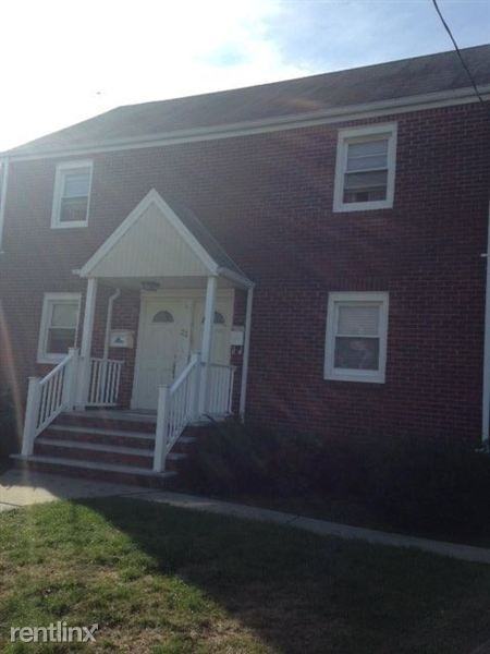 33 Avenel St Fl 2 - Photo 2 of 6