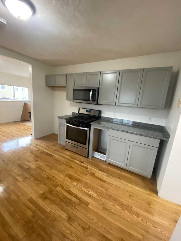 20 Porter Street #2 - Photo 3 of 15