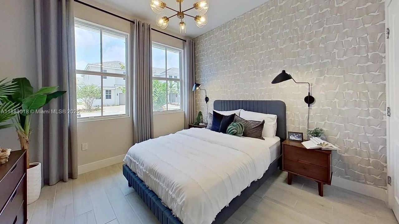 17132 Southwest 2nd Street #17132 - Photo 6 of 10