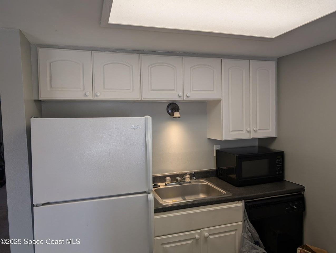 269 Ulster Ct - Photo 2 of 10