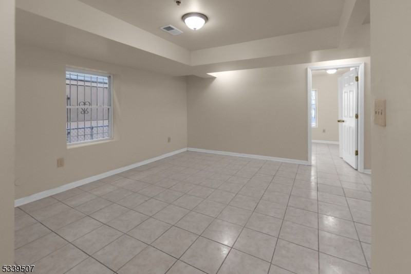 48 1st St Apt 1 - Photo 3 of 16