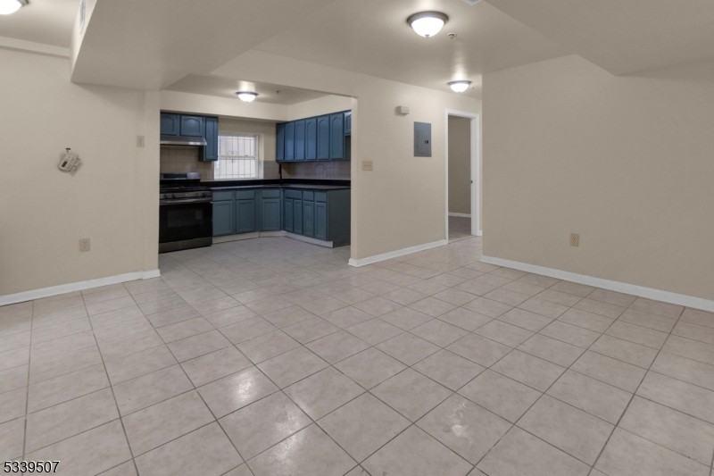 48 1st St Apt 1 - Photo 5 of 16