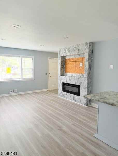 236 Columbia St - Photo 6 of 13