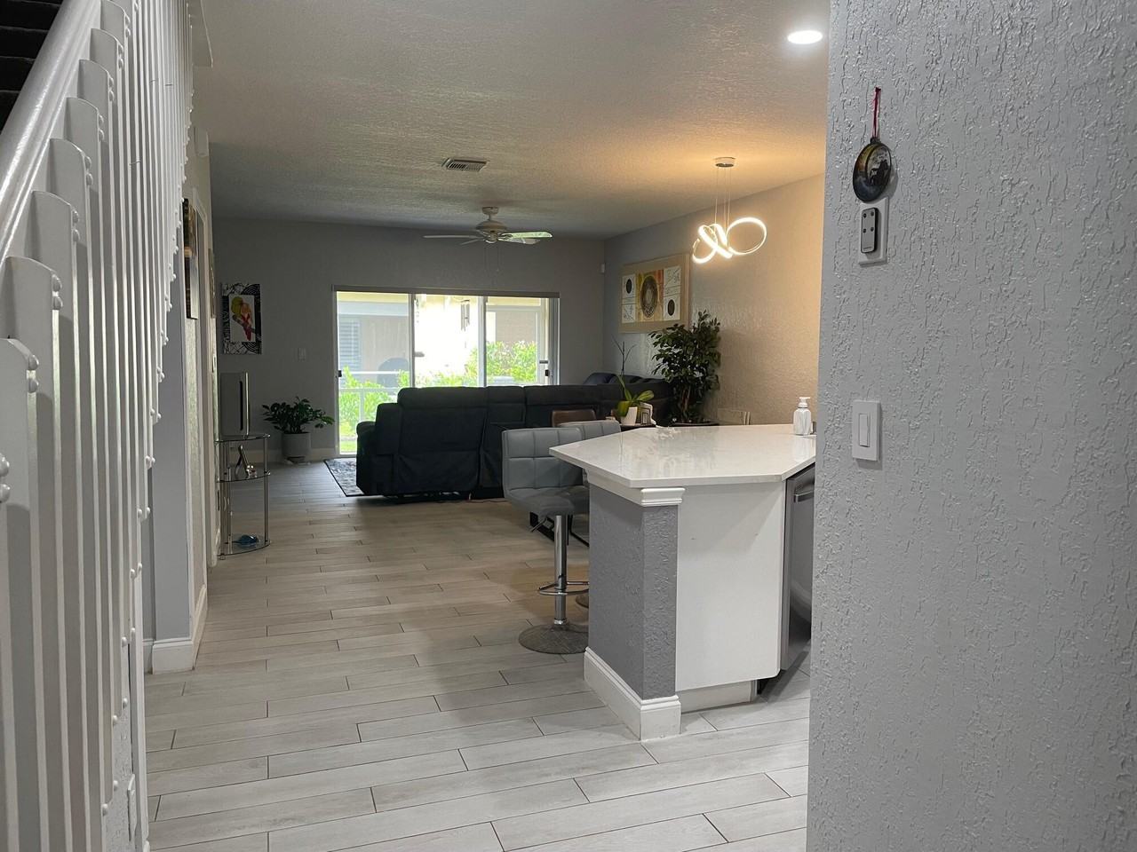 1515 Buckingham Ave - Photo 4 of 50