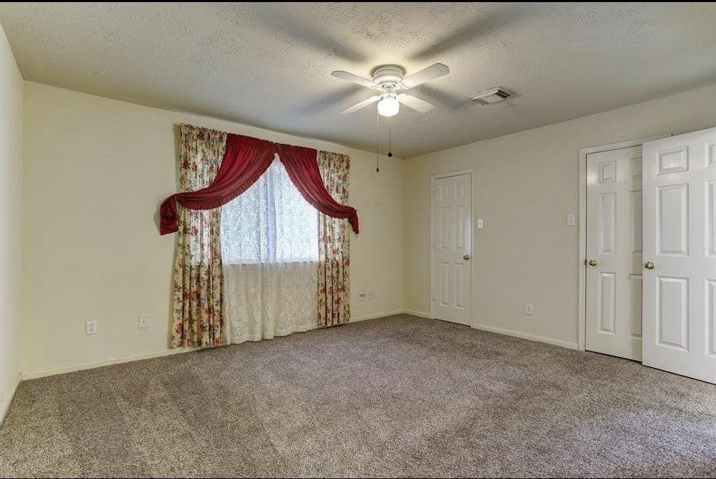 3306 Signal Hill Drive - Photo 4 of 10