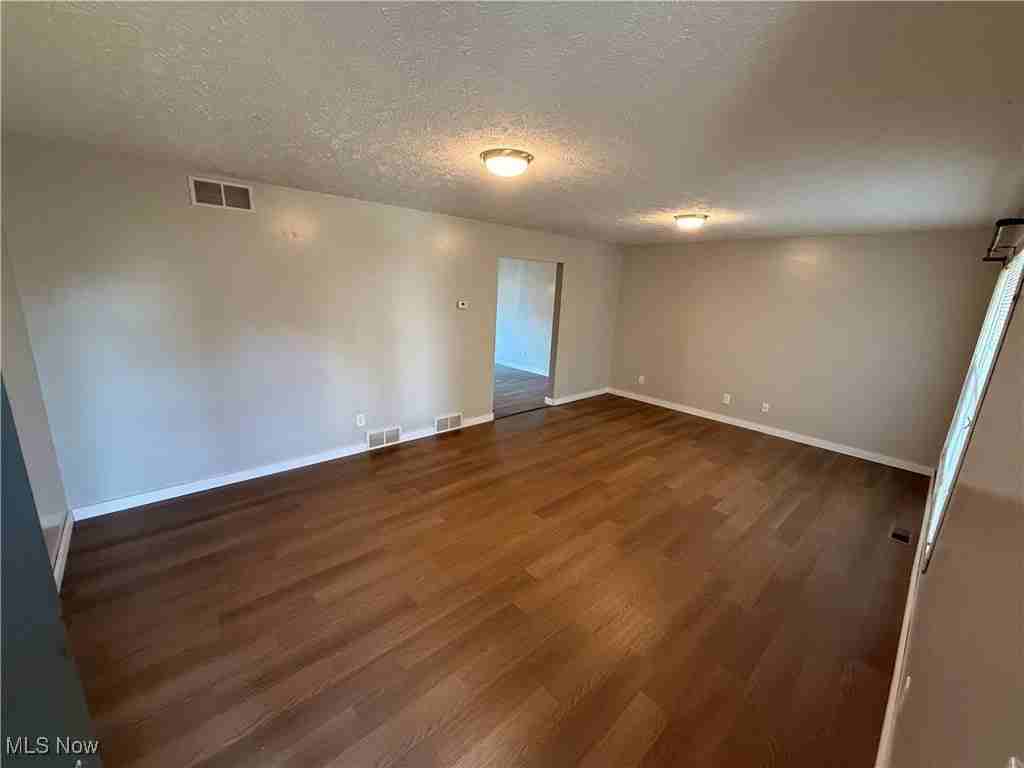 189 Summit Ave - Photo 2 of 19