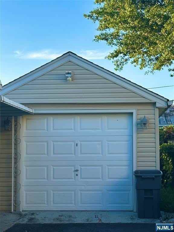 309 President St - Photo 2 of 11