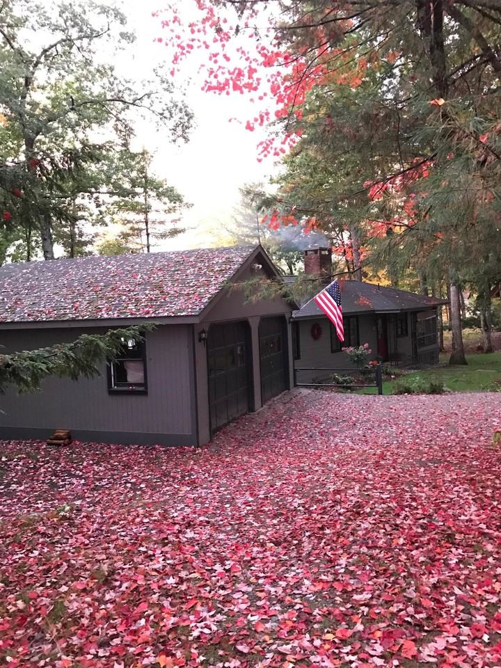 19 Mirror Lake Drive - Photo 2 of 27