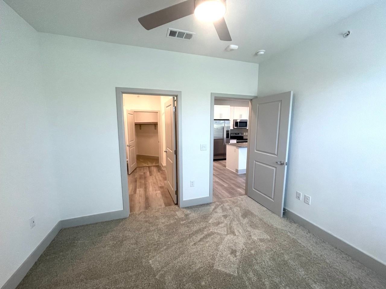 2601 N Austin Ave #02-240 - Photo 4 of 12