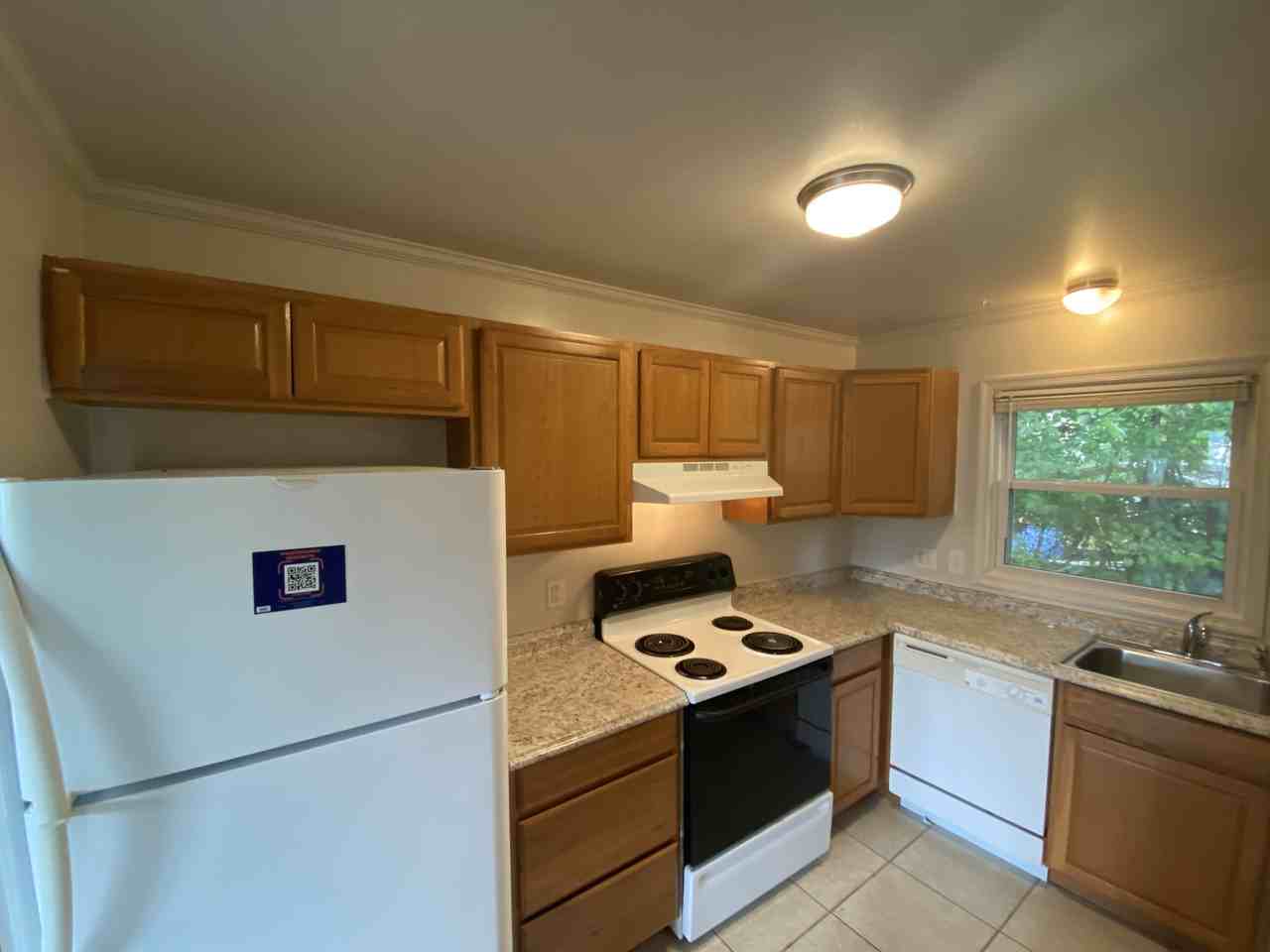 3310 Lafayette Boulevard - Photo 2 of 18