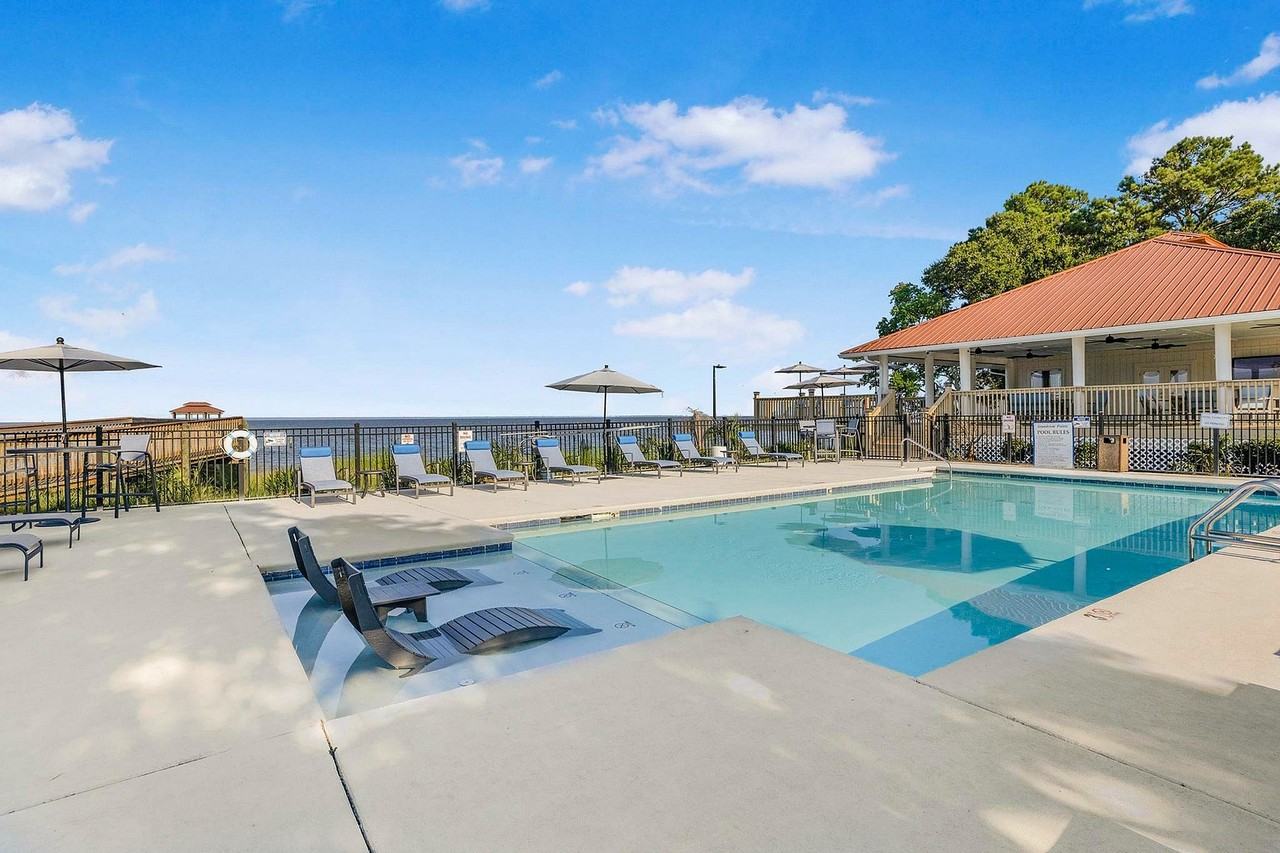 Grandview Pointe - Photo 5 of 55