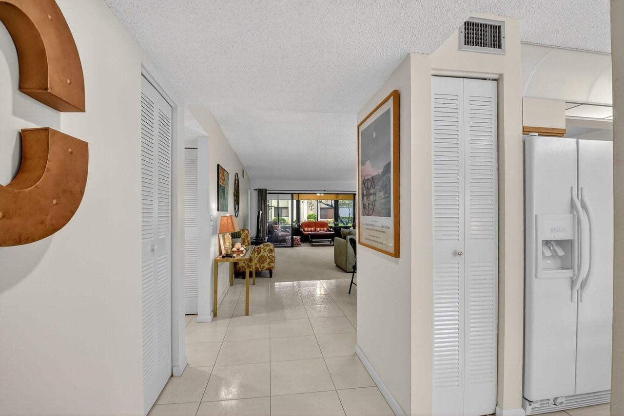 5560 Fairway Park Dr #102 - Photo 5 of 40