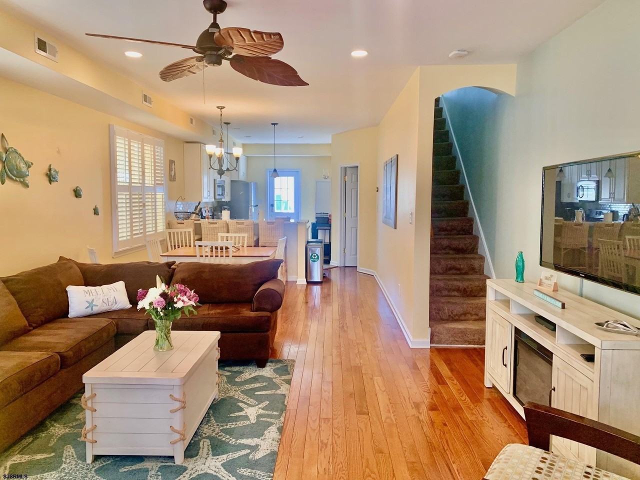 6512 Winchester Ave - Photo 2 of 23