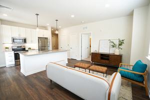 featured image of 136 Middle Rd