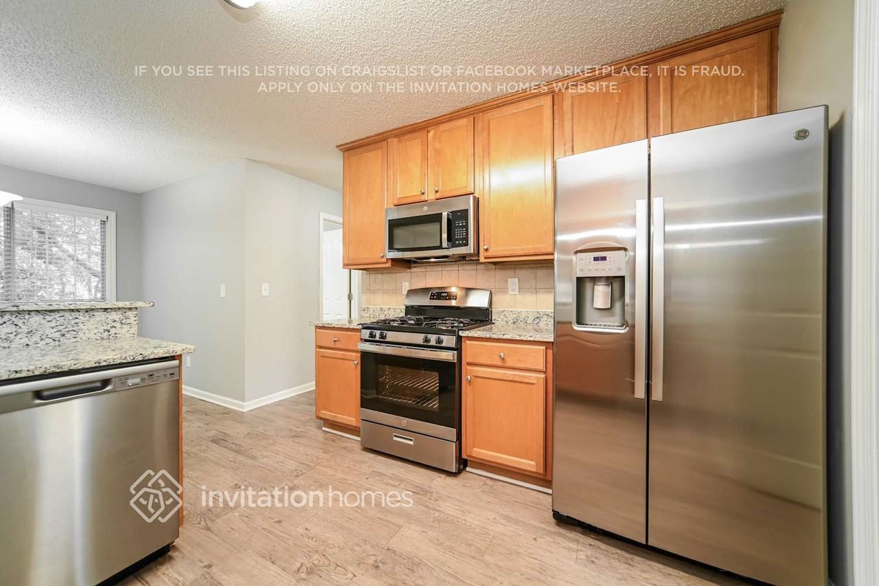304 Freeman Forest Dr - Photo 7 of 18