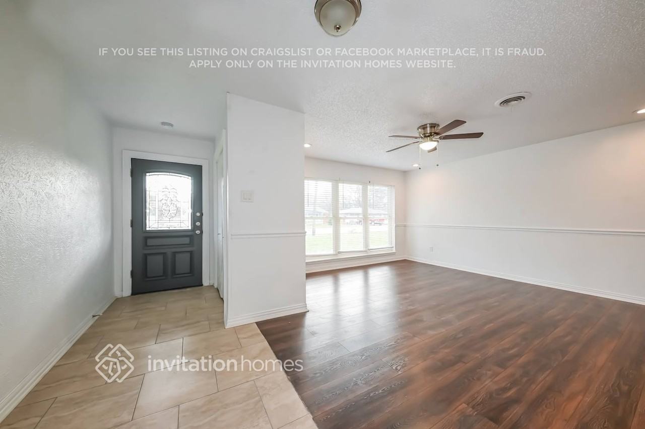 2437 W 4th St - Photo 2 of 16