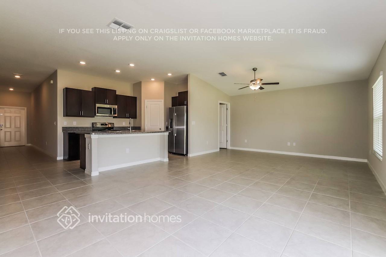 1510 Blue Rose Drive - Photo 5 of 24