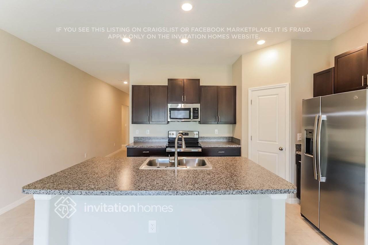 1510 Blue Rose Drive - Photo 7 of 24