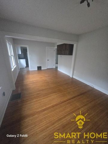 312 North Johnston Avenue - Photo 2 of 5