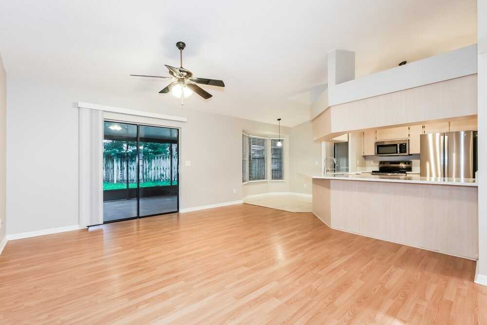 23421 Cherbourg Loop - Photo 3 of 16