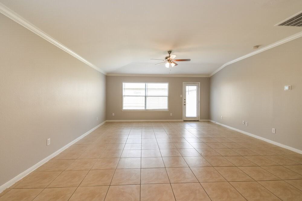 8322 Wainwright Way - Photo 4 of 17